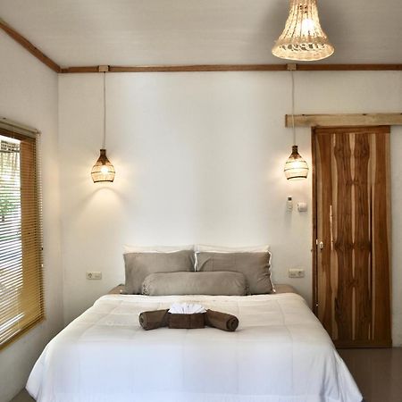 Ripbowl Guest House Selong Belanak Luaran gambar