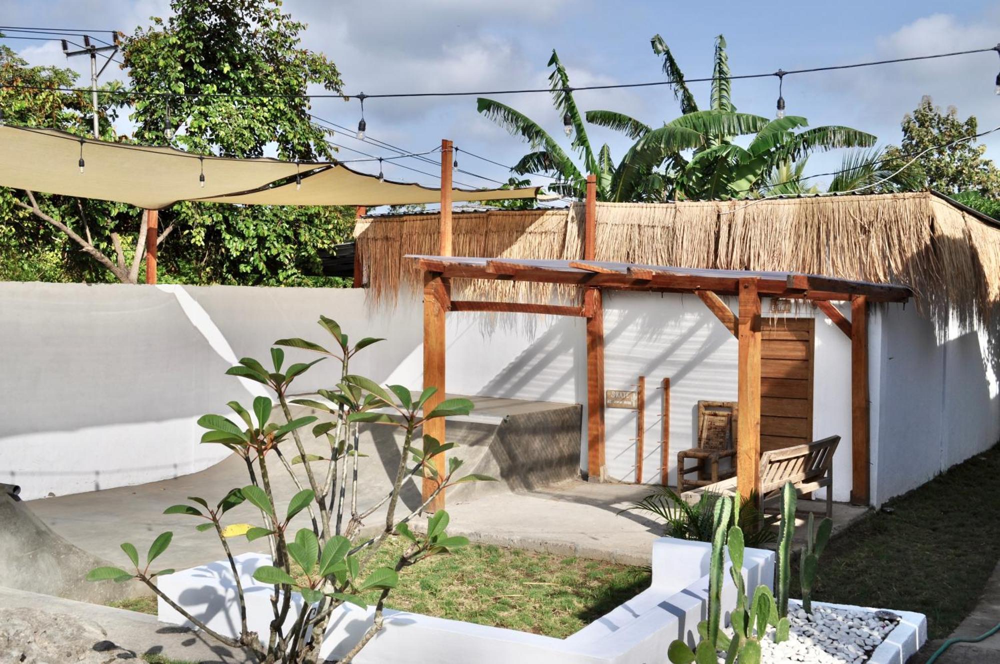 Ripbowl Guest House Selong Belanak Luaran gambar